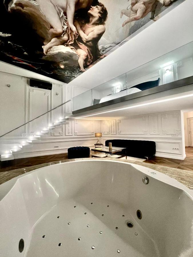 Vip Jacuzzi Luxury Leilighet Budapest Eksteriør bilde