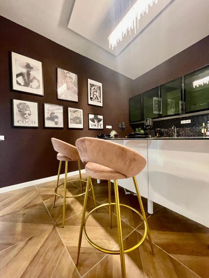 Vip Jacuzzi Luxury Leilighet Budapest Eksteriør bilde