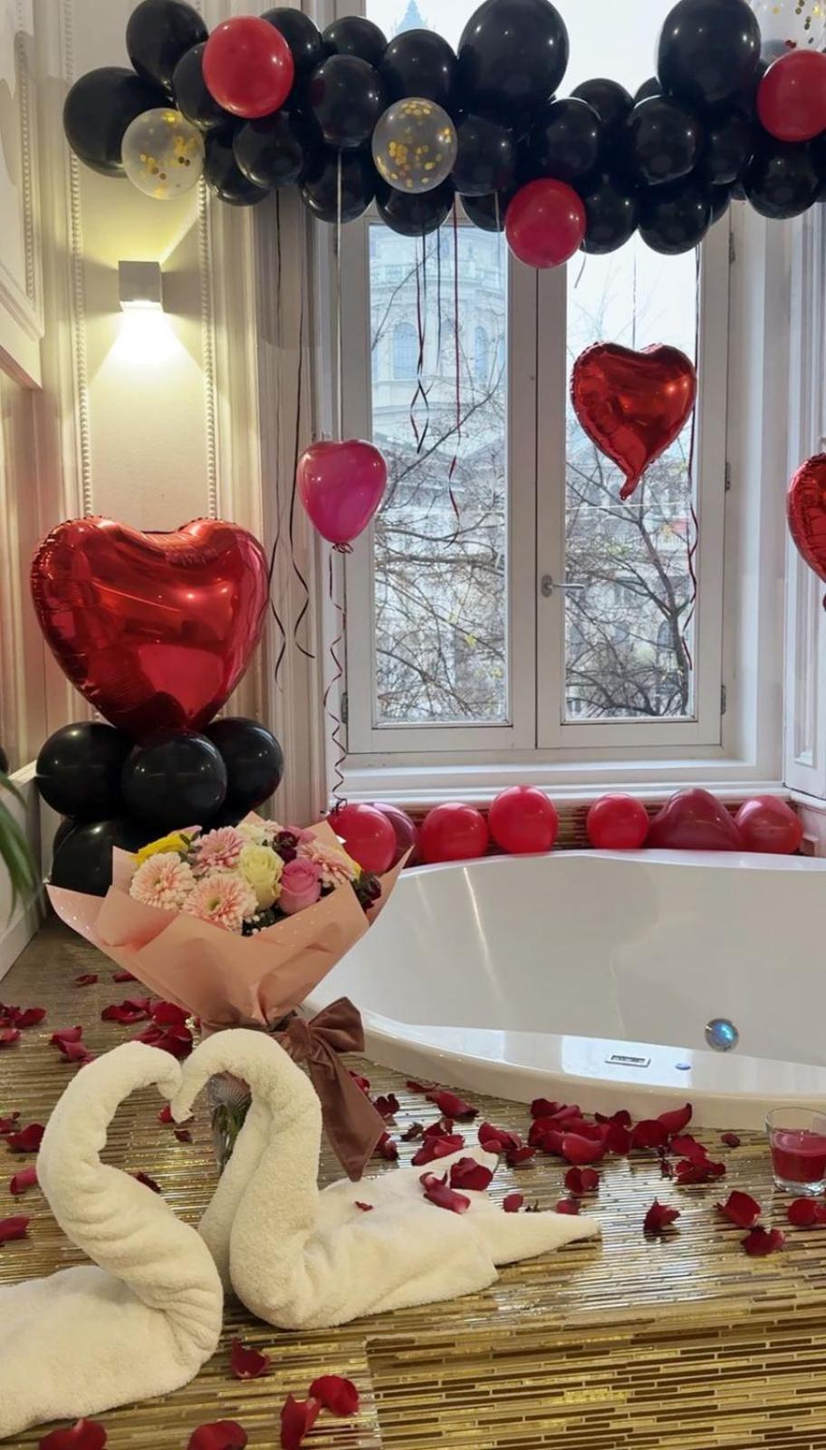 Vip Jacuzzi Luxury Leilighet Budapest Eksteriør bilde
