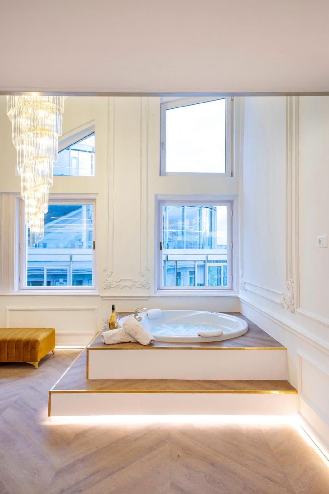 Vip Jacuzzi Luxury Leilighet Budapest Eksteriør bilde